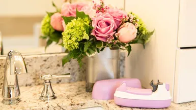 MOMpreneur, Alison Brett, designed a revolutionary product with MAKO 15 Making an invention that solves a problem cover