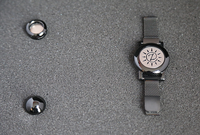 Gadgets that Reduce Stress Feat. Mako Client 9 Zen Band