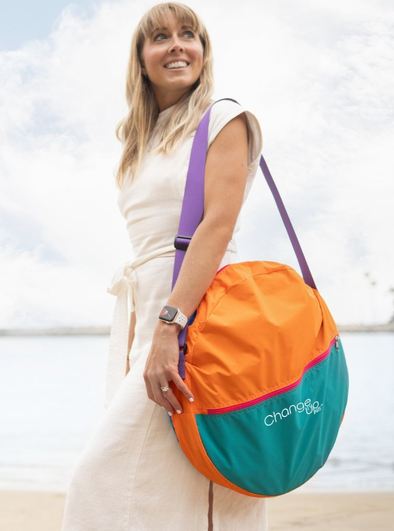 Change Up Kids™ Private, Portable Kids Changing Station Invention 2 Photo Credits: Lauren McLaughlin/changeupkids.com