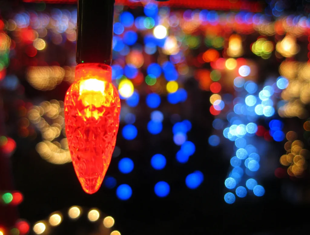 The Surprising Origins of Holiday Inventions 33 Holiday invention: lights