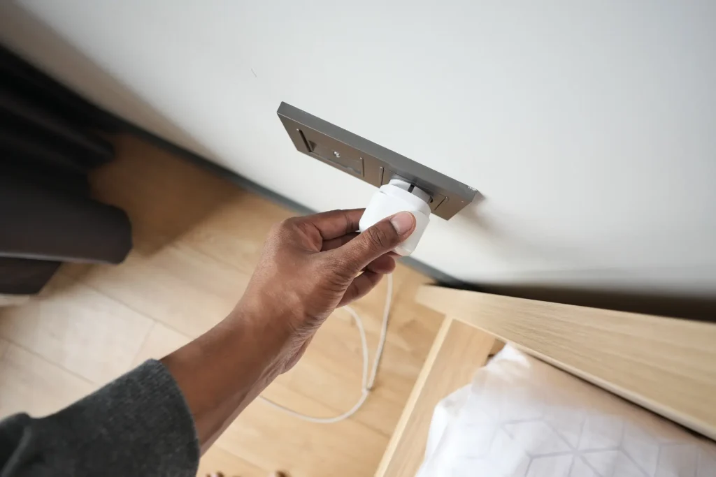 PINCH Makes an Impact on Indiegogo 5 PINCH Outlet cover