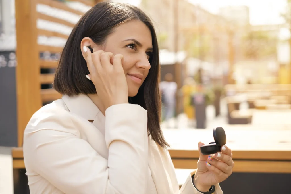 Innovative Wireless Earbuds With Built-In Microphone 3 Wireless buds
